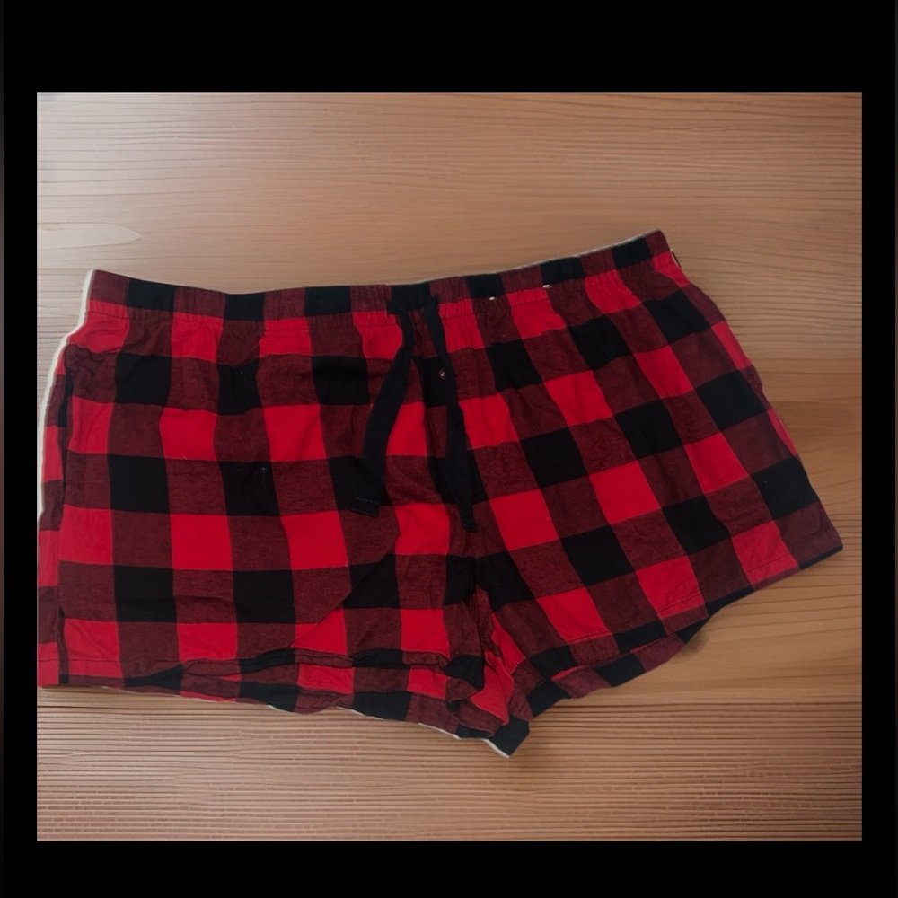 Stars Above Women’s XXL Red&Black  Plaid Lounge Shorts